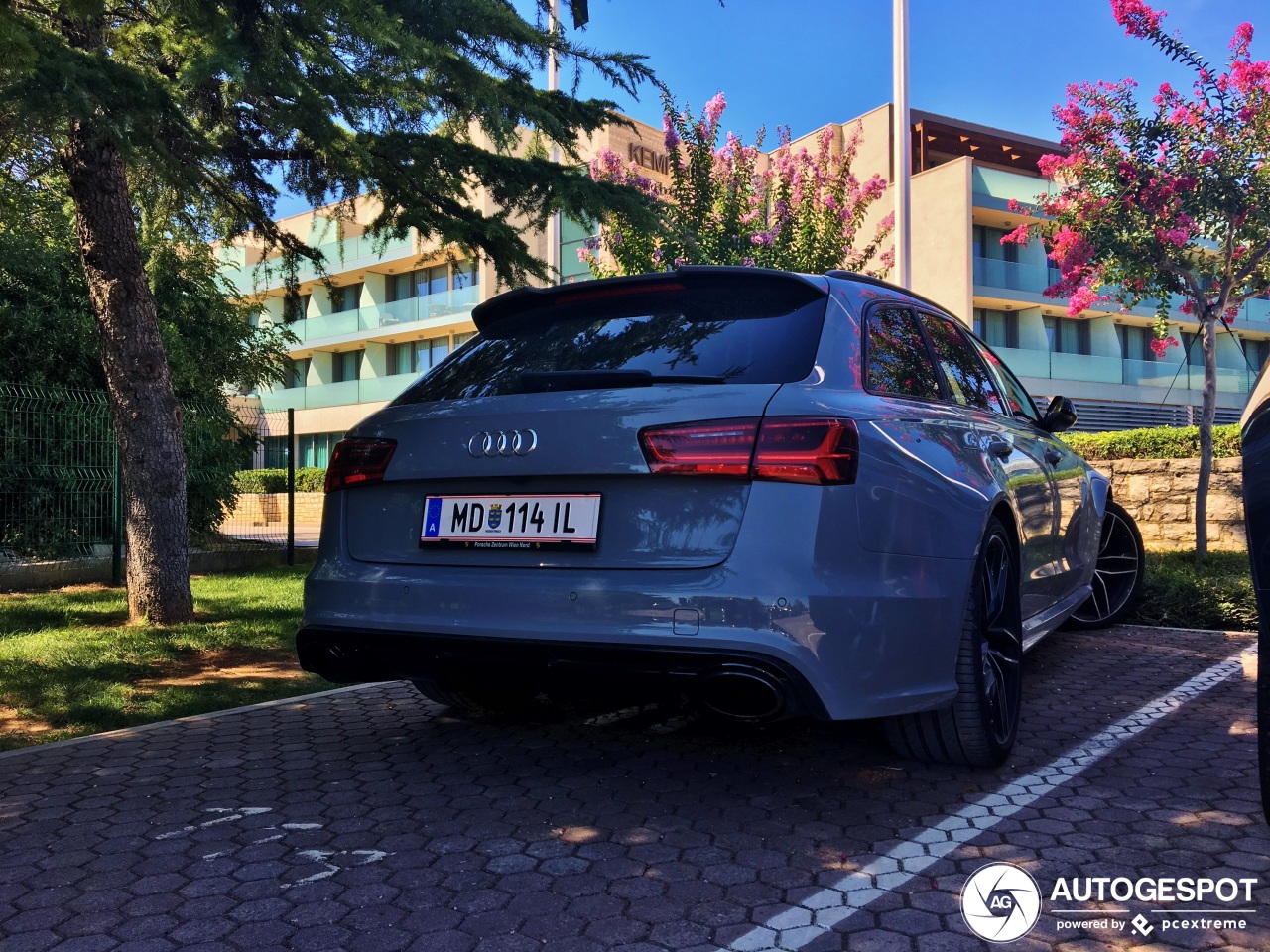 Audi RS6 Avant C7 2015