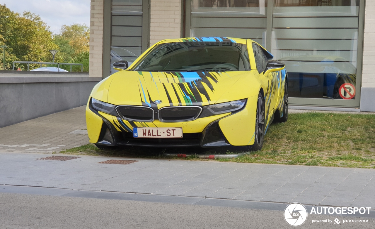 BMW i8