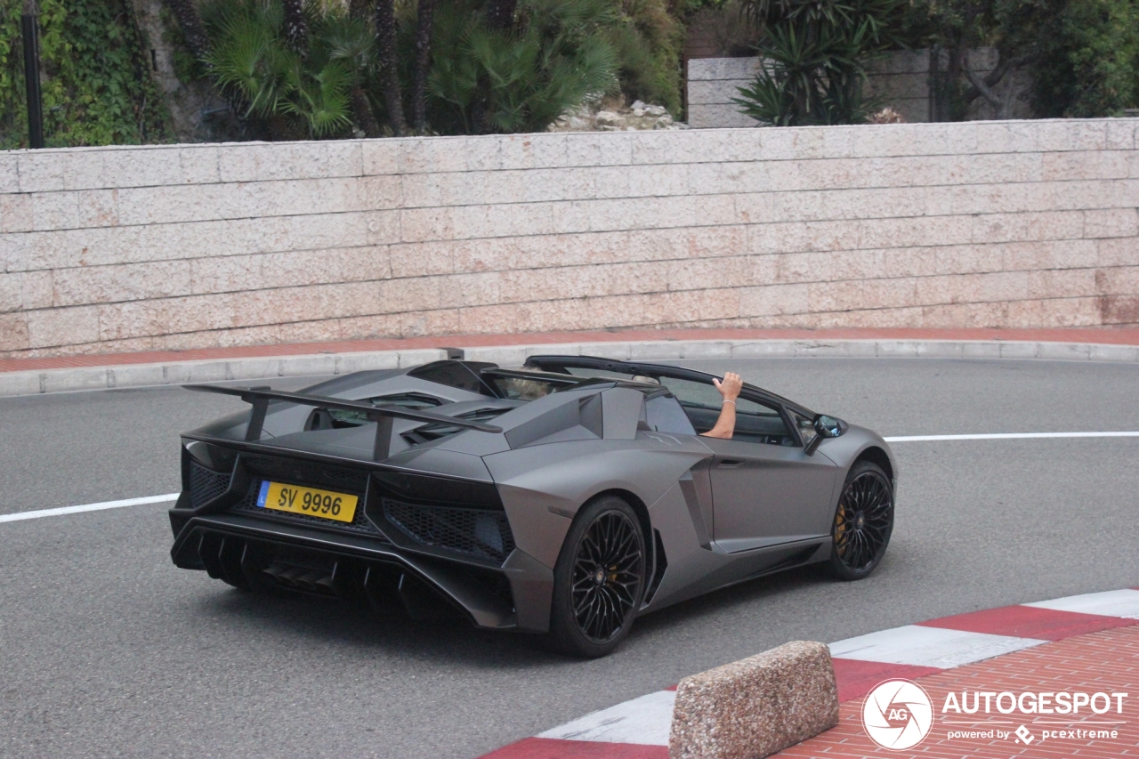 Lamborghini Aventador LP750-4 SuperVeloce Roadster