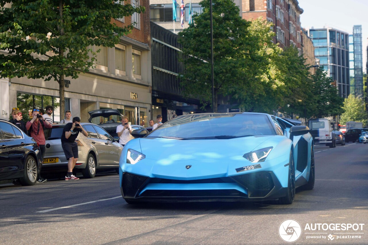 Lamborghini Aventador LP750-4 SuperVeloce Roadster