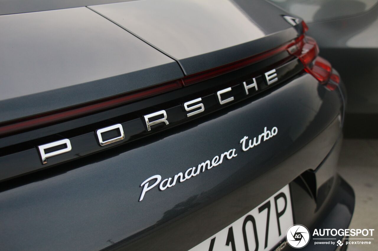 Porsche 971 Panamera Turbo