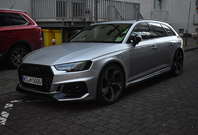 Audi RS4 Avant B9