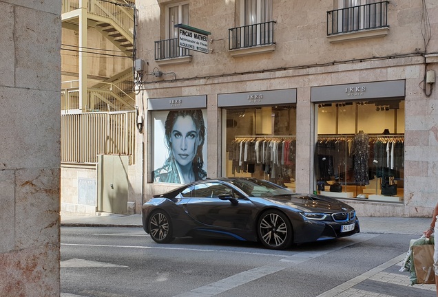 BMW i8