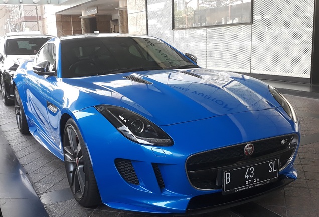 Jaguar F-TYPE S Coupé British Design Edition