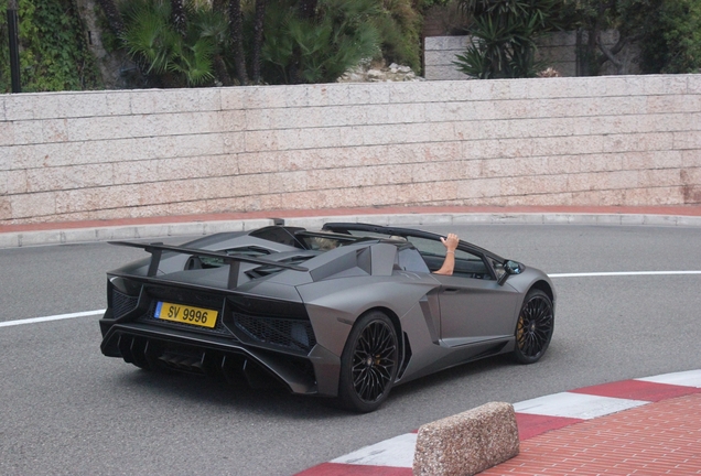 Lamborghini Aventador LP750-4 SuperVeloce Roadster