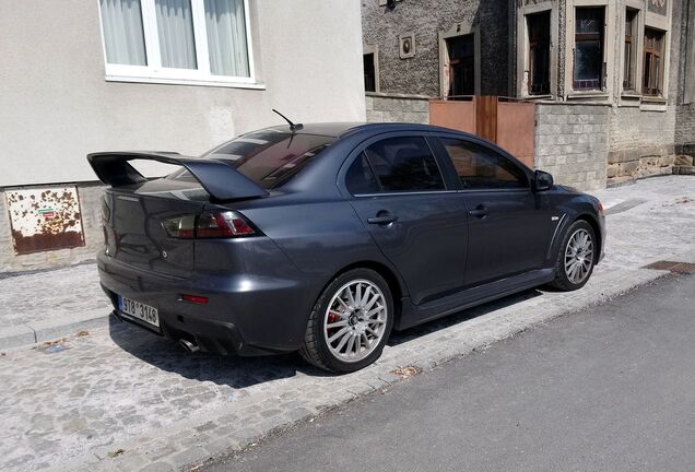 Mitsubishi Lancer Evolution X