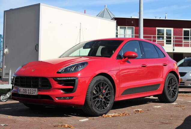 Porsche 95B Macan GTS