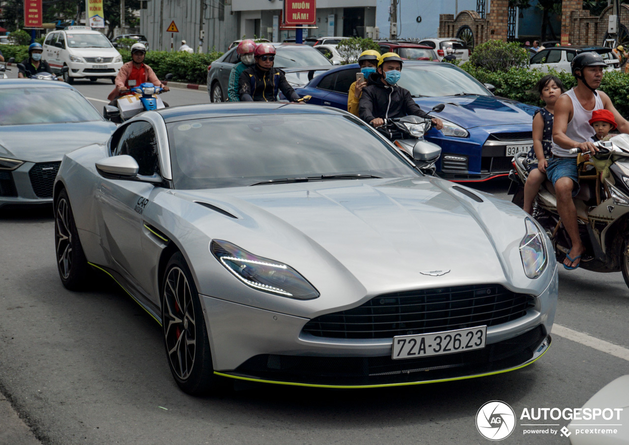 Aston Martin DB11 V8