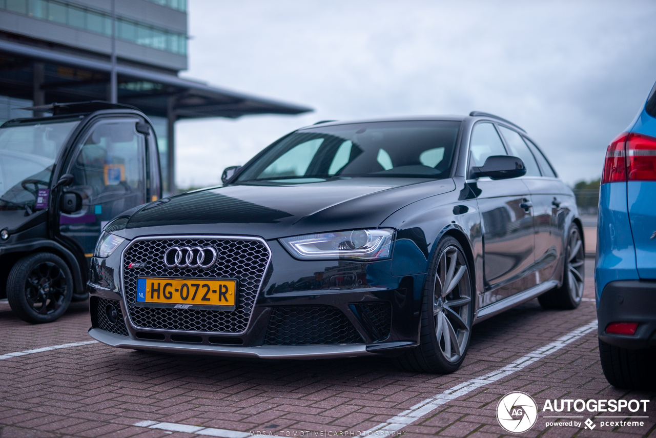 Audi RS4 Avant B8