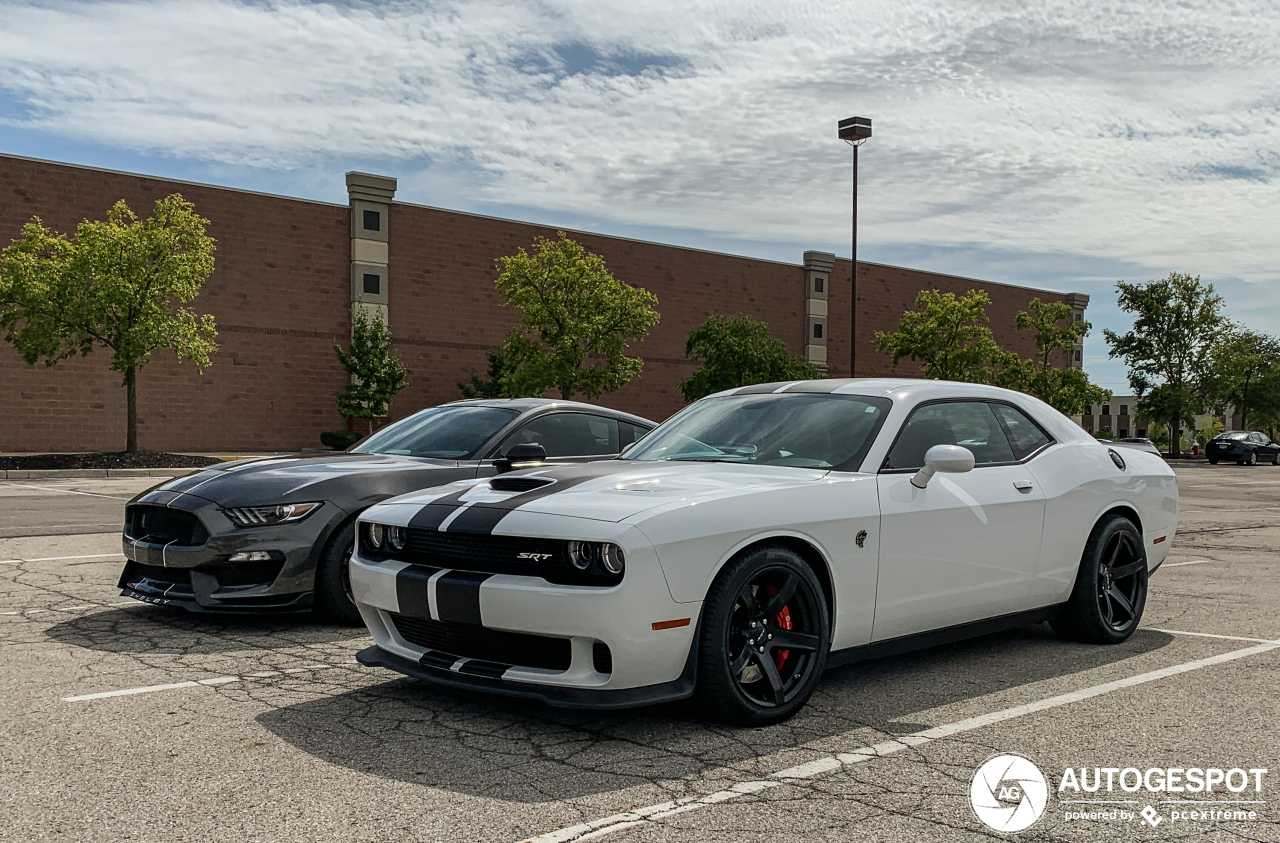 Dodge Challenger SRT Hellcat