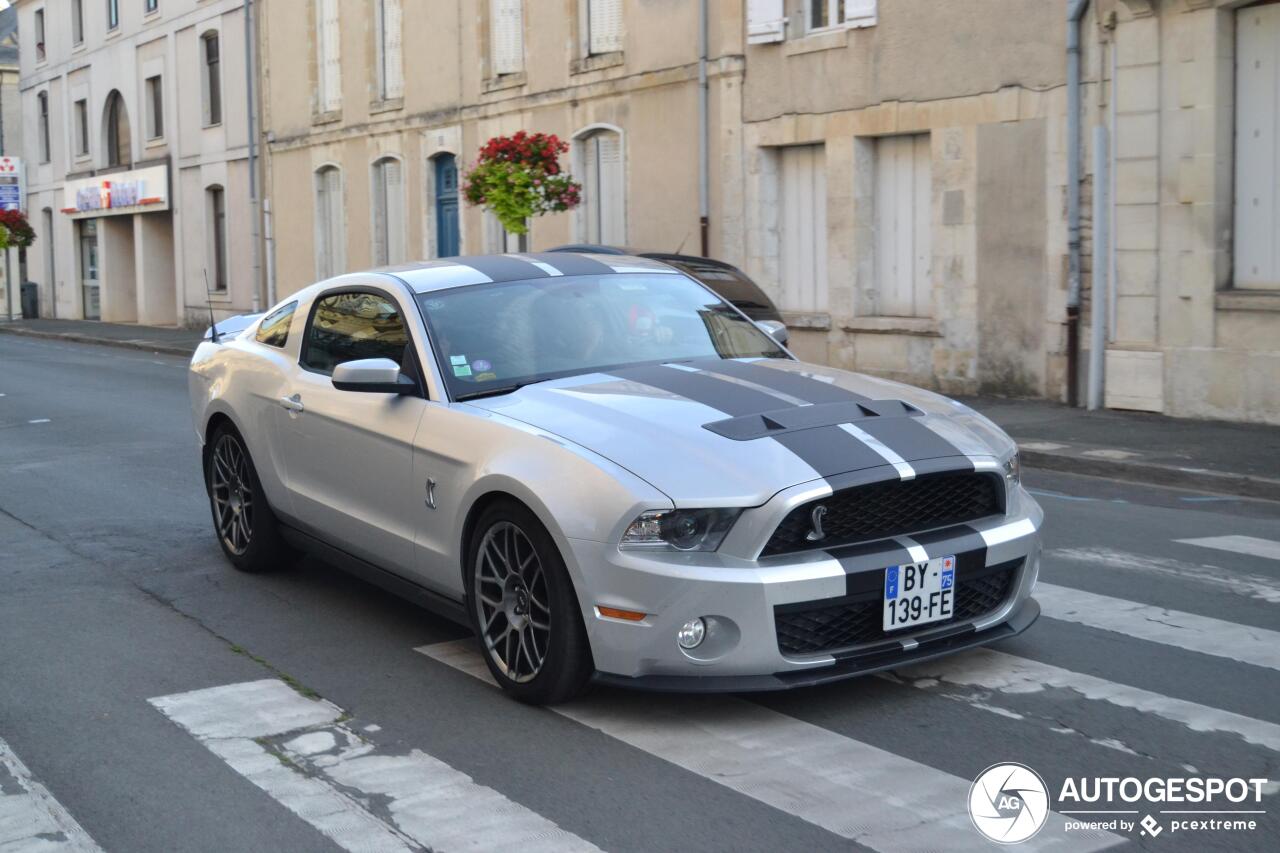 Ford Mustang Shelby GT500 2010