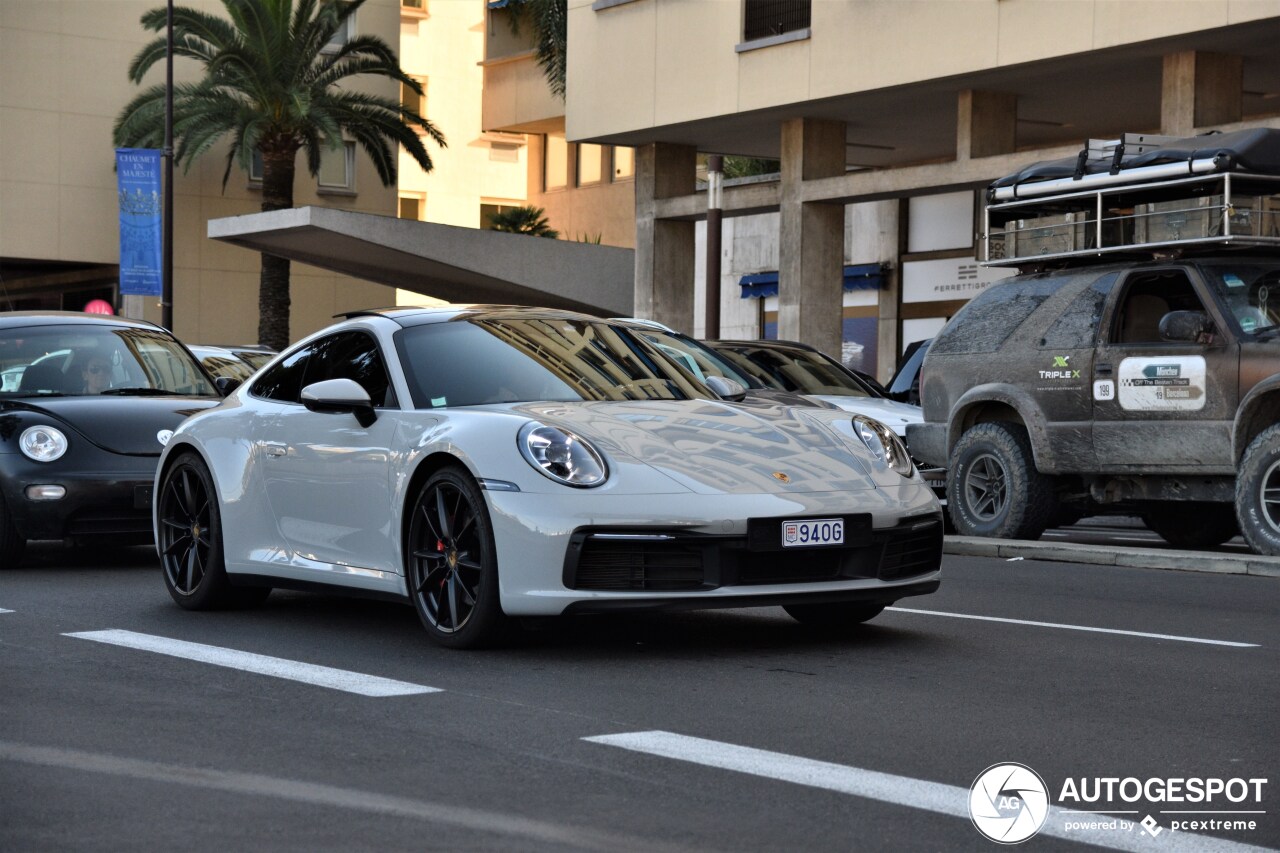 Porsche 992 Carrera 4S