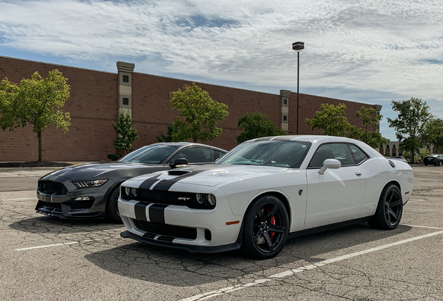 Dodge Challenger SRT Hellcat