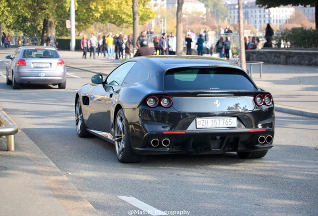 Ferrari GTC4Lusso