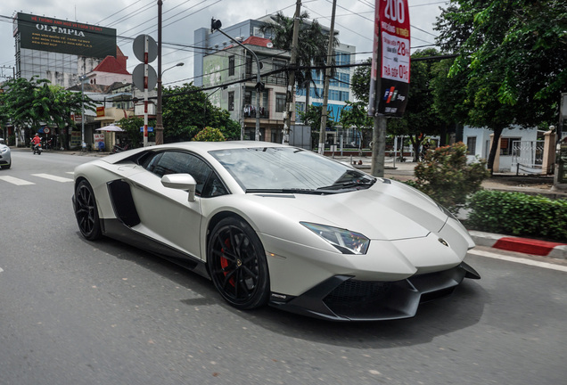 Lamborghini Aventador LP700-4