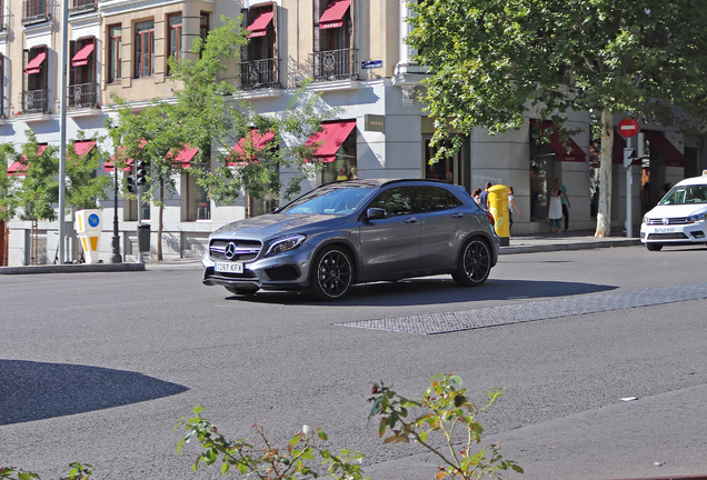 Mercedes-AMG GLA 45 X156