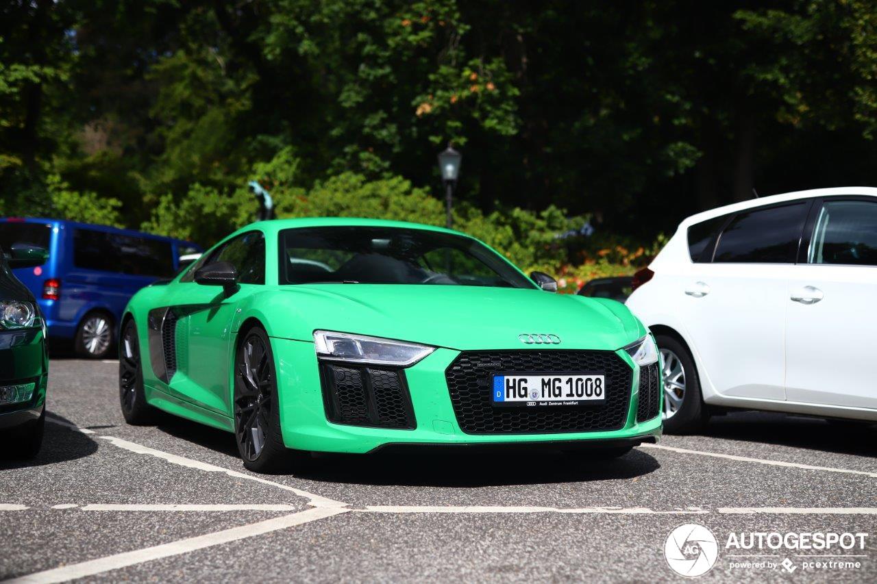 Audi R8 V10 Plus 2015