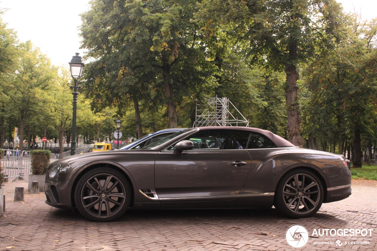 Bentley Continental GTC 2019