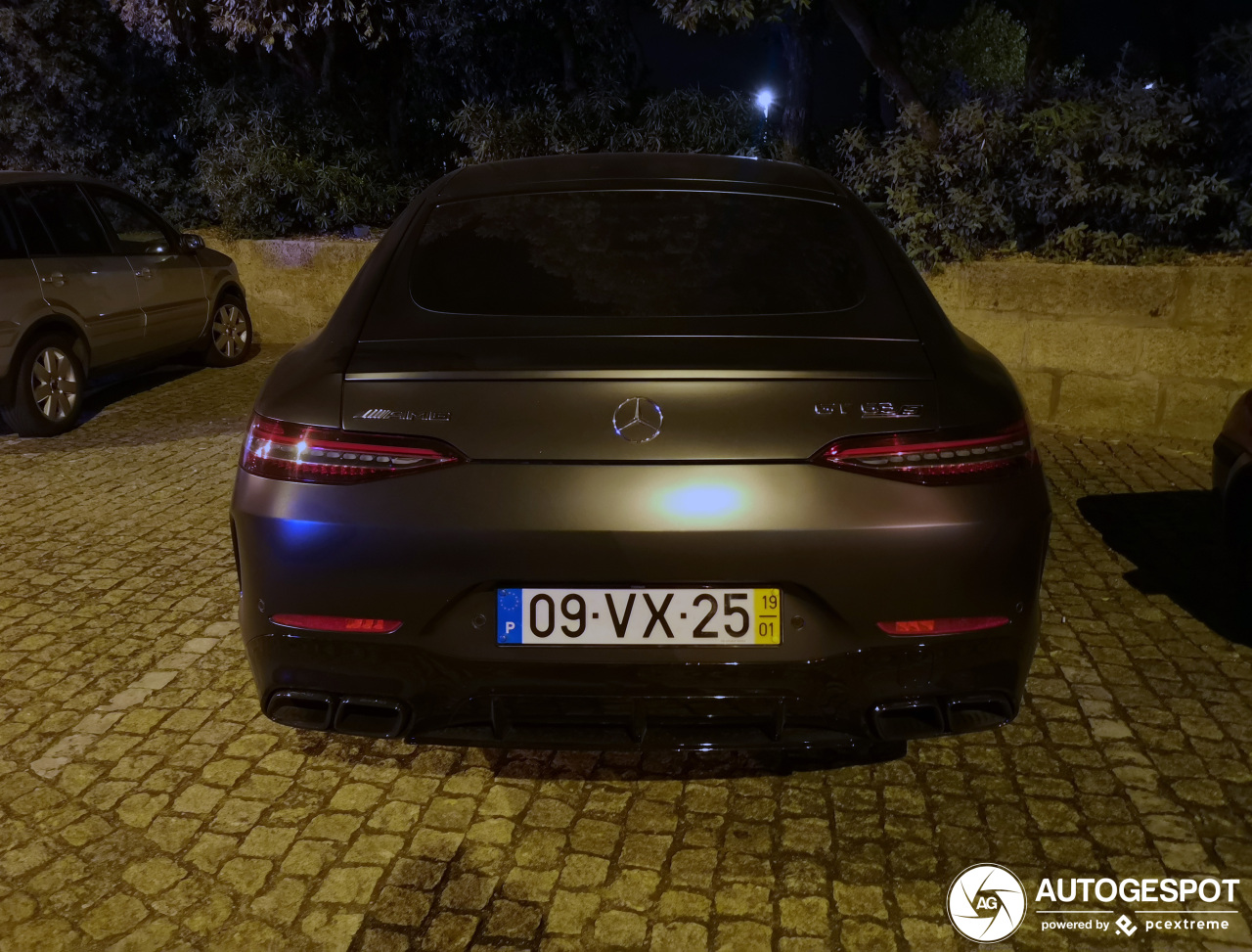 Mercedes-AMG GT 63 S X290