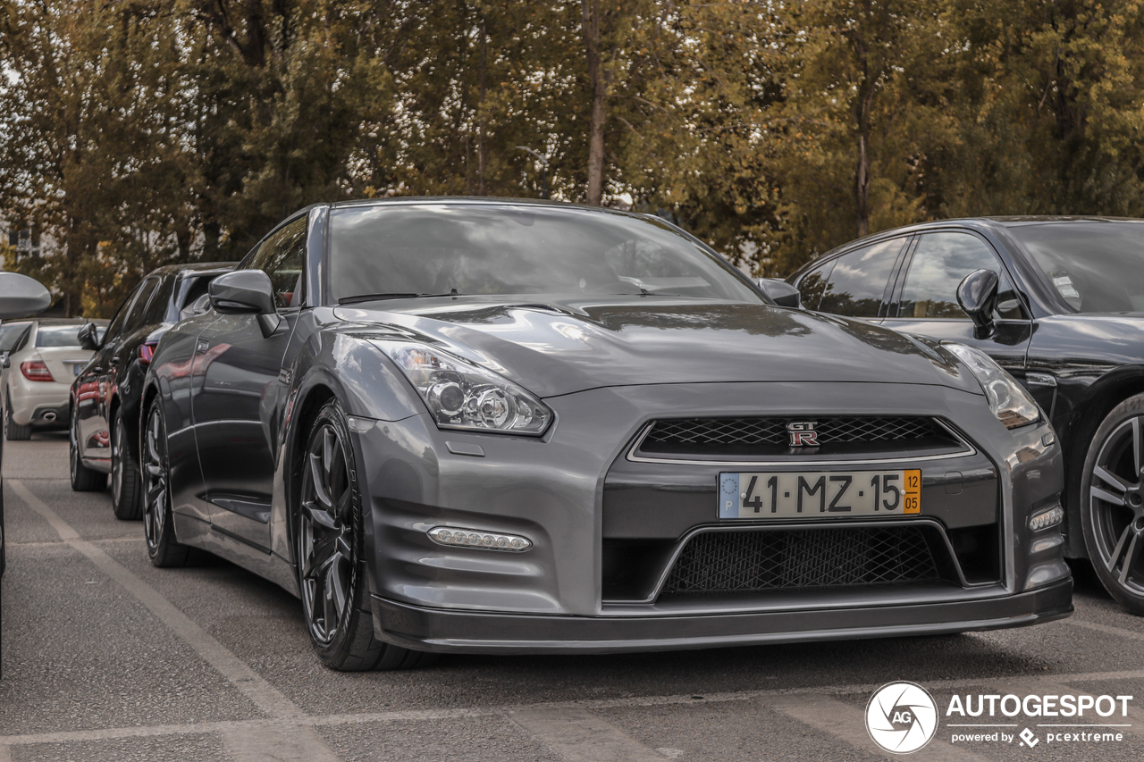 Nissan GT-R 2012