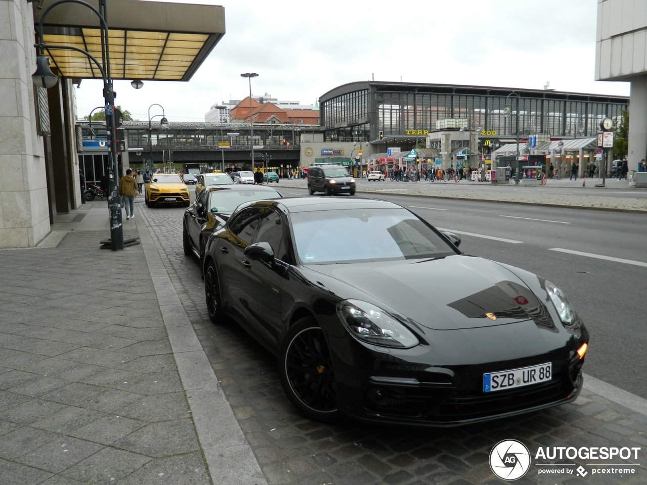 Porsche 971 Panamera Turbo S E-Hybrid Sport Turismo