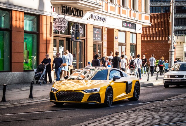 Audi R8 V10 Plus 2015