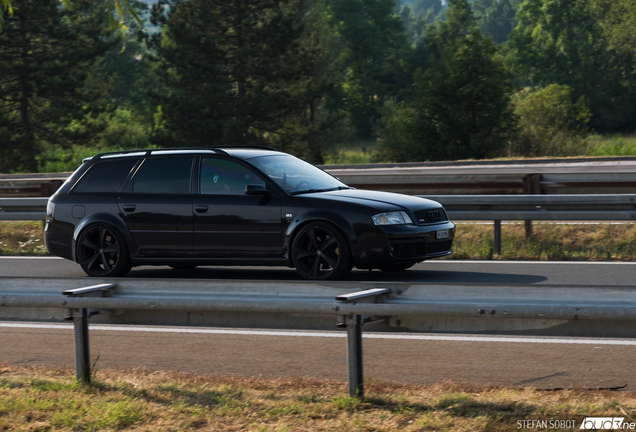 Audi RS6 Avant C5