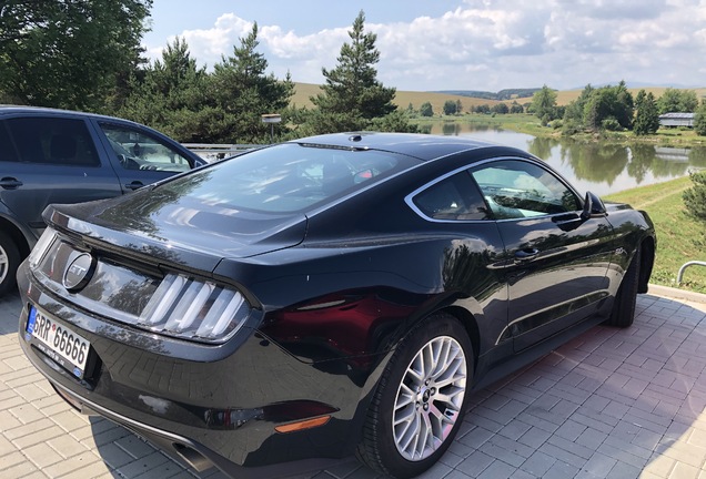 Ford Mustang GT 2015