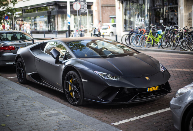 Lamborghini Huracán LP640-4 Performante