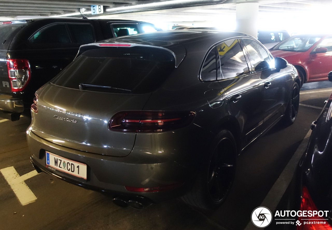 Porsche 95B Macan Turbo