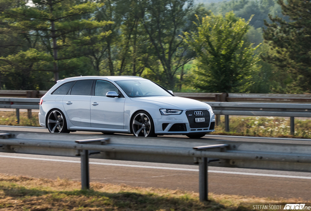 Audi RS4 Avant B8