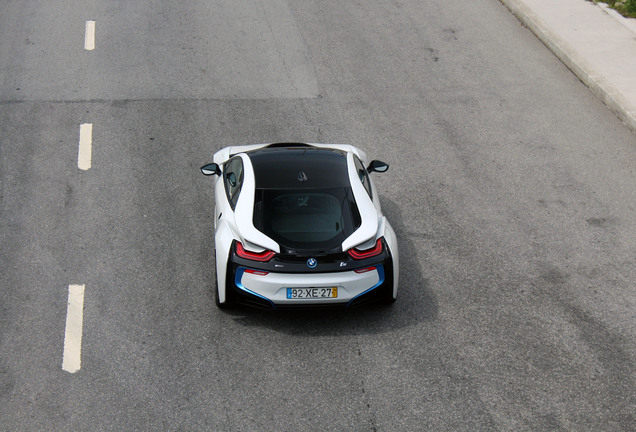 BMW i8