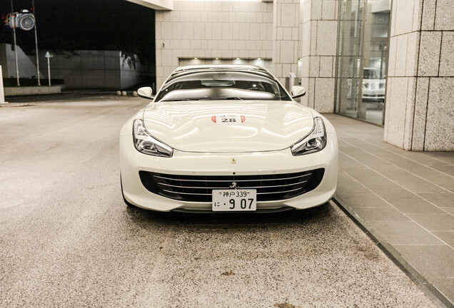 Ferrari GTC4Lusso