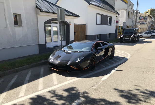 Lamborghini Aventador S LP740-4