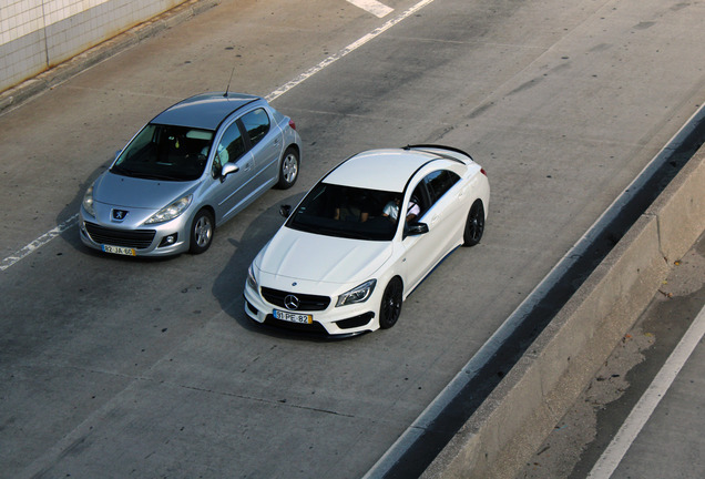 Mercedes-Benz CLA 45 AMG C117