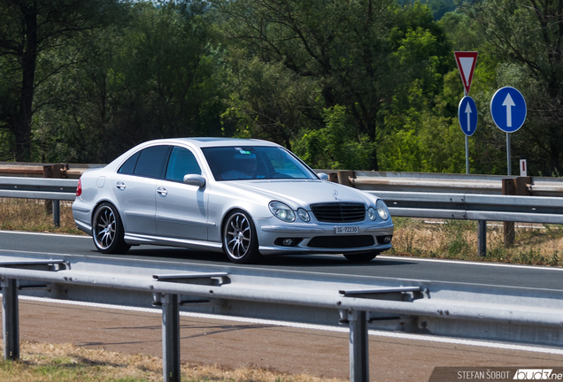 Mercedes-Benz E 55 AMG