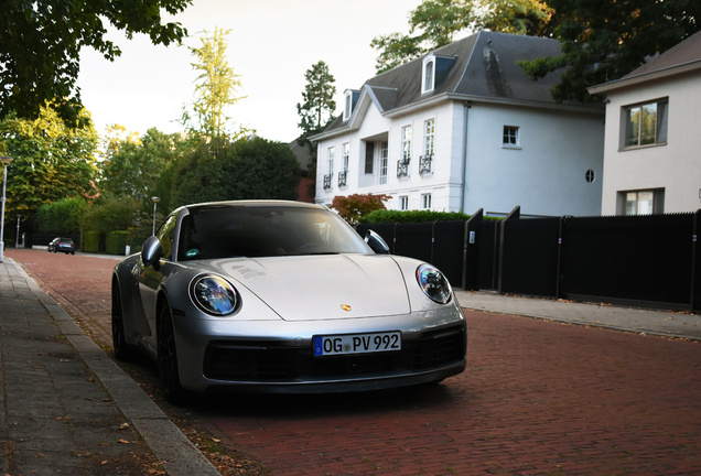 Porsche 992 Carrera 4S