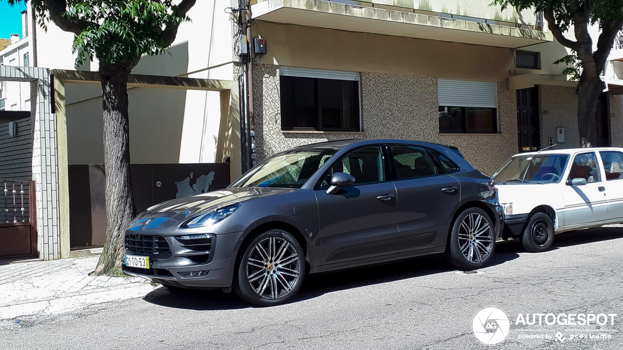 Porsche 95B Macan GTS