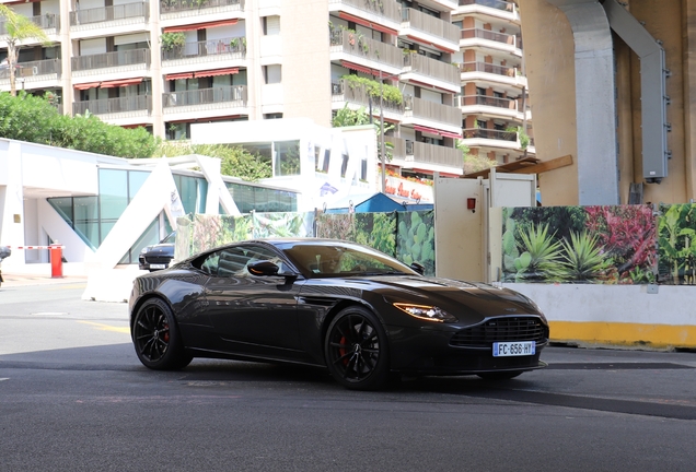 Aston Martin DB11 AMR