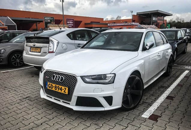 Audi RS4 Avant B8