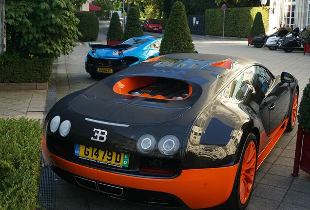 Bugatti Veyron 16.4 Super Sport L'Edition Spéciale Record du Monde