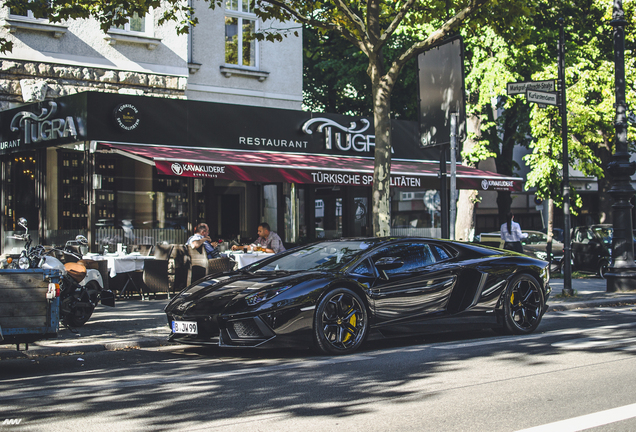 Lamborghini Aventador LP700-4