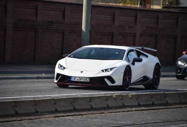 Lamborghini Huracán LP640-4 Performante