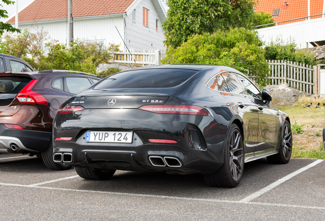 Mercedes-AMG GT 63 S X290