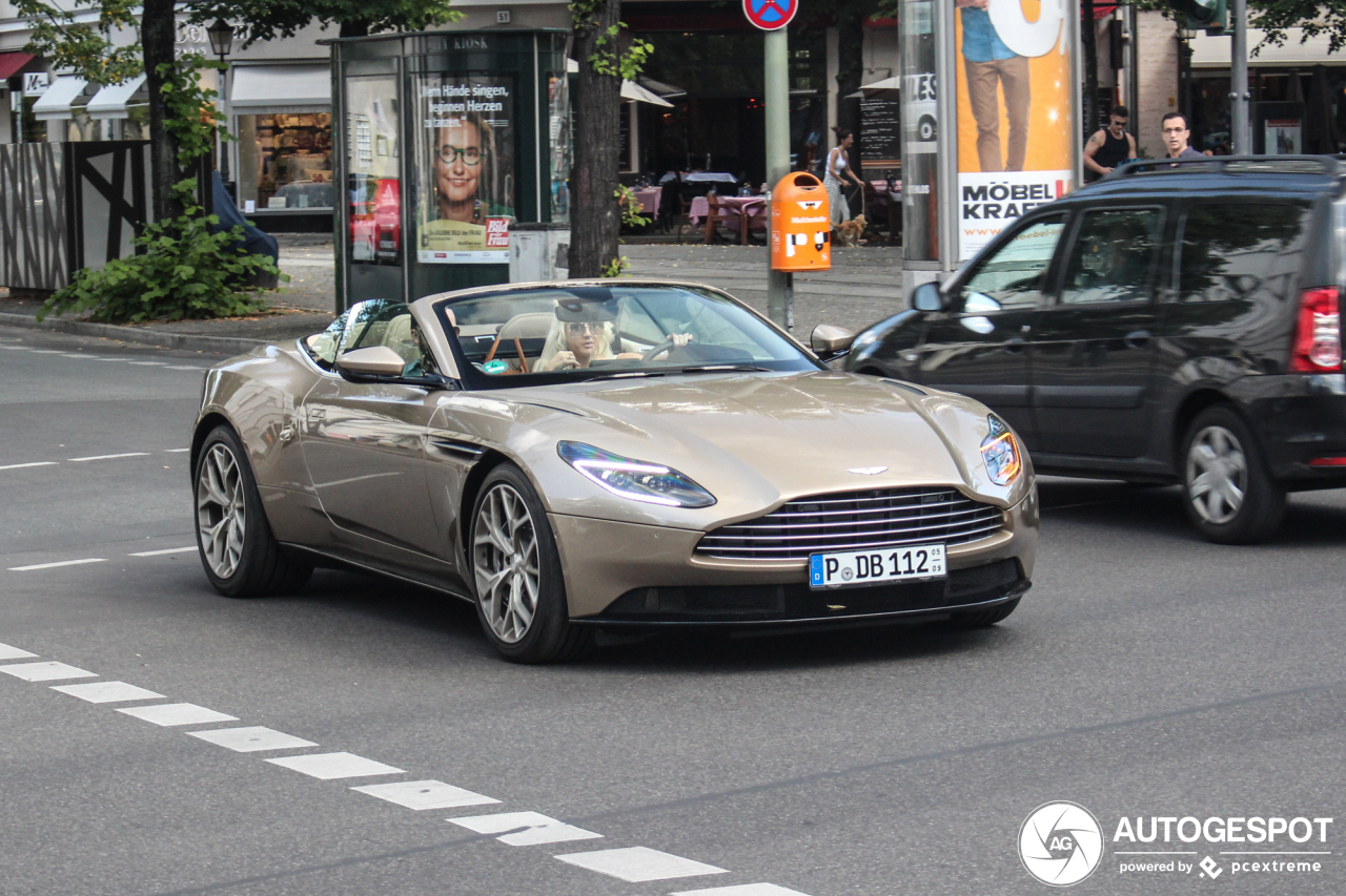 Aston Martin DB11 V8 Volante