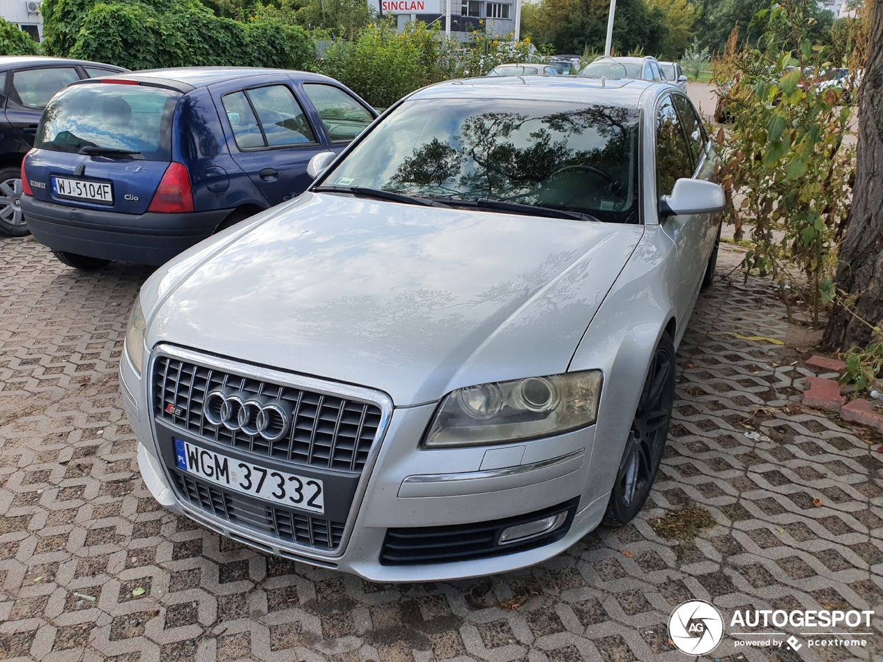 Audi S8 D3