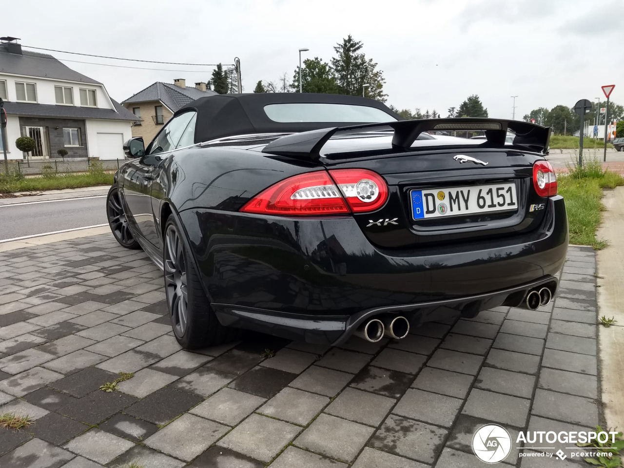 Jaguar XKR-S Convertible 2012