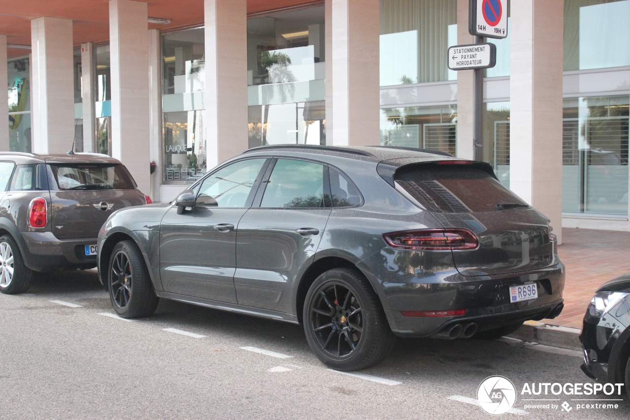 Porsche 95B Macan GTS