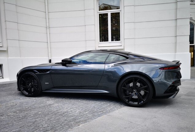 Aston Martin DBS Superleggera