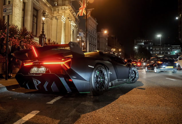 Lamborghini Veneno LP750-4 Roadster